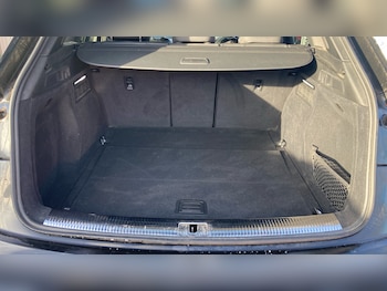 Used Audi Q5 2021 for sale - 76951001: Photo