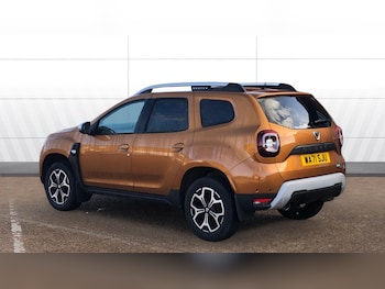 Used Dacia Duster 2021 for sale - 76791757: Photo