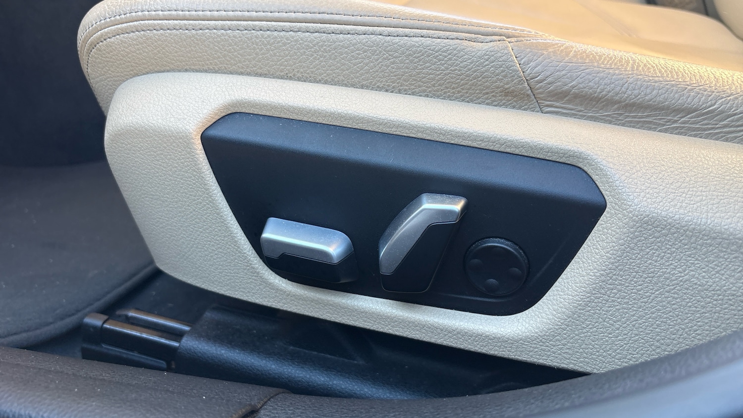 Used BMW 3 Series 2017 for sale - 77946035: Photo 21