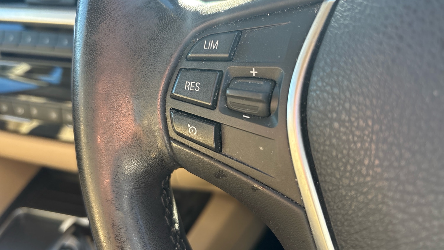 Used BMW 3 Series 2017 for sale - 77946035: Photo 24