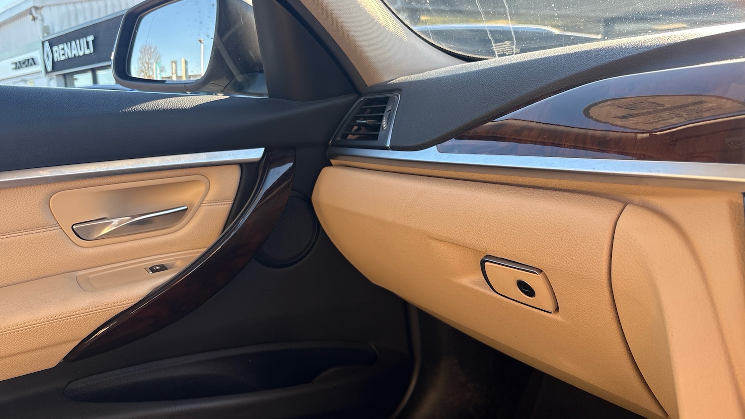 Used BMW 3 Series 2017 for sale - 77946035: Photo 36