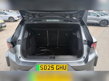 Used Renault Scenic E-Tech 2025 for sale - 78453247: Photo