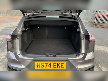 Used Renault Other 2025 for sale - 76951000: Photo