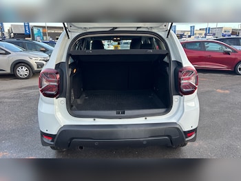 Used Dacia Duster 2021 for sale - 76957361: Photo