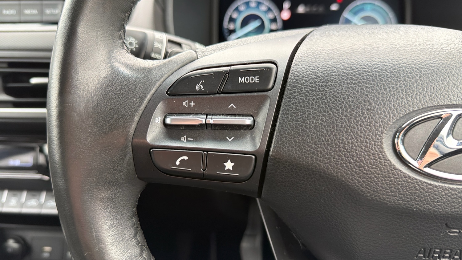 Used Hyundai KONA 2023 for sale - 77901421: Photo 29