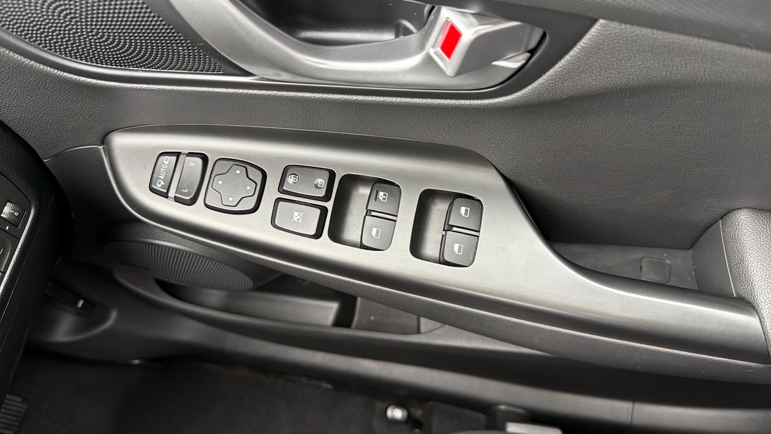 Used Hyundai KONA 2023 for sale - 77901421: Photo 34