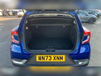 Used Renault Captur 2023 for sale - 76568365: Photo