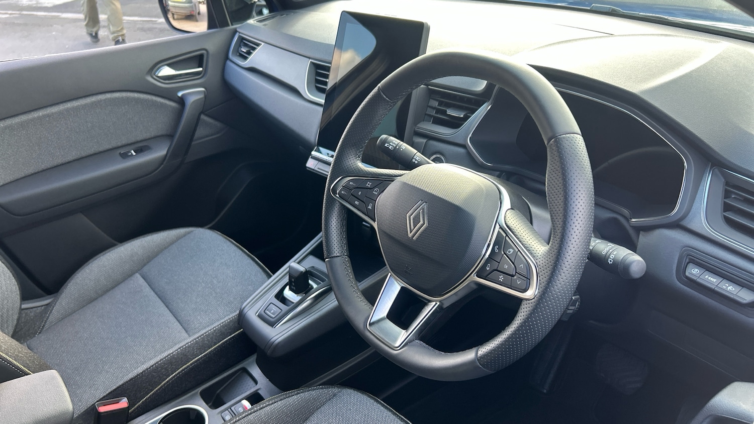 Used Renault Captur 2025 for sale - 76881448: Photo 11