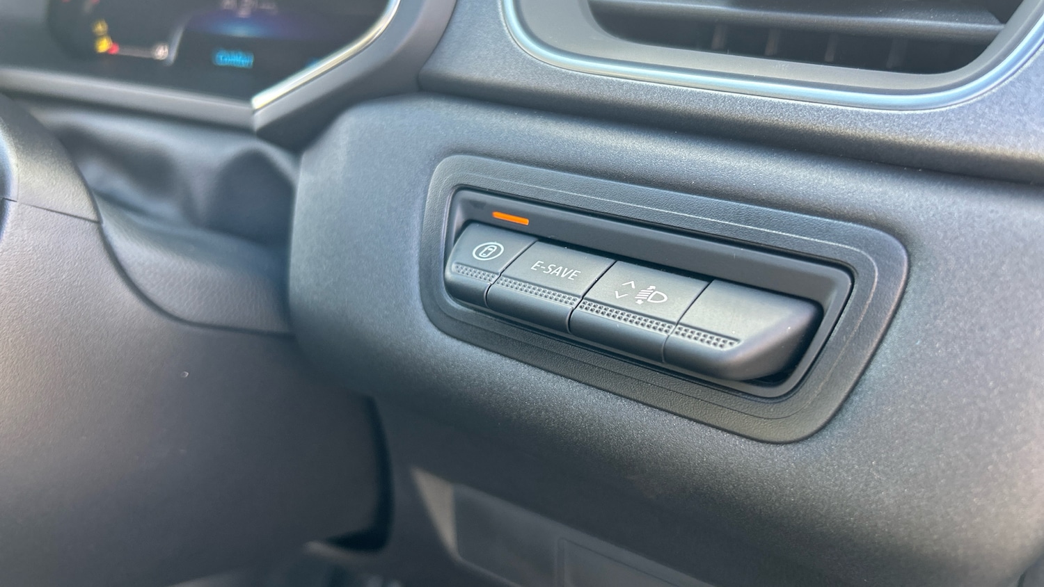 Used Renault Captur 2025 for sale - 76881448: Photo 30