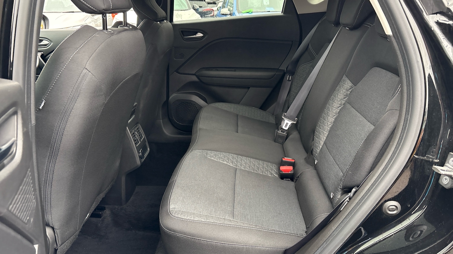 Used Renault Captur 2023 for sale - 76319164: Photo 16