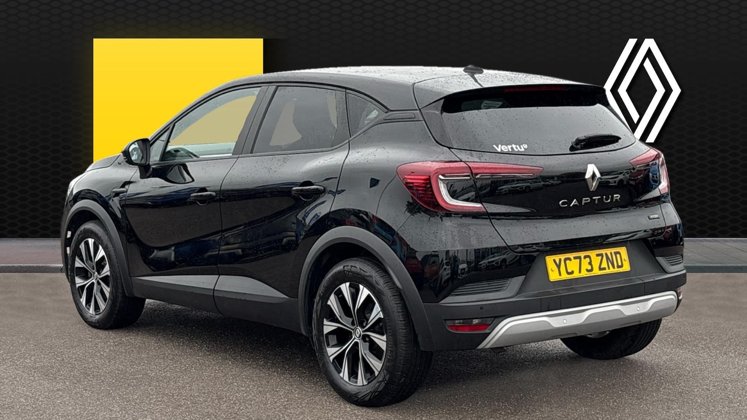 Used Renault Captur 2023 for sale - 76319164: Photo 2