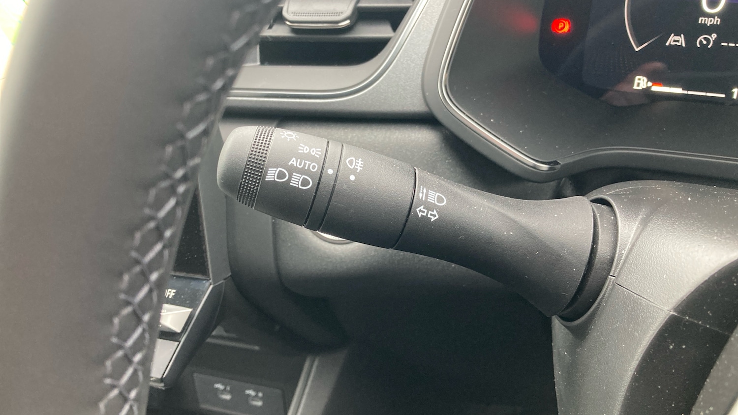 Used Renault Captur 2025 for sale - 77918429: Photo 25