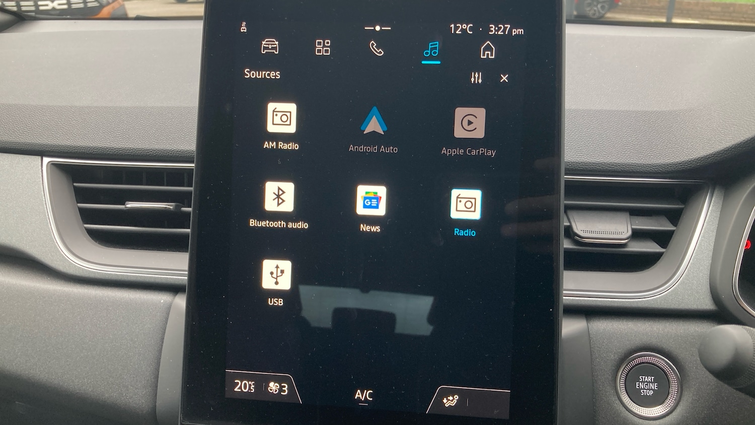 Used Renault Captur 2025 for sale - 77918429: Photo 30