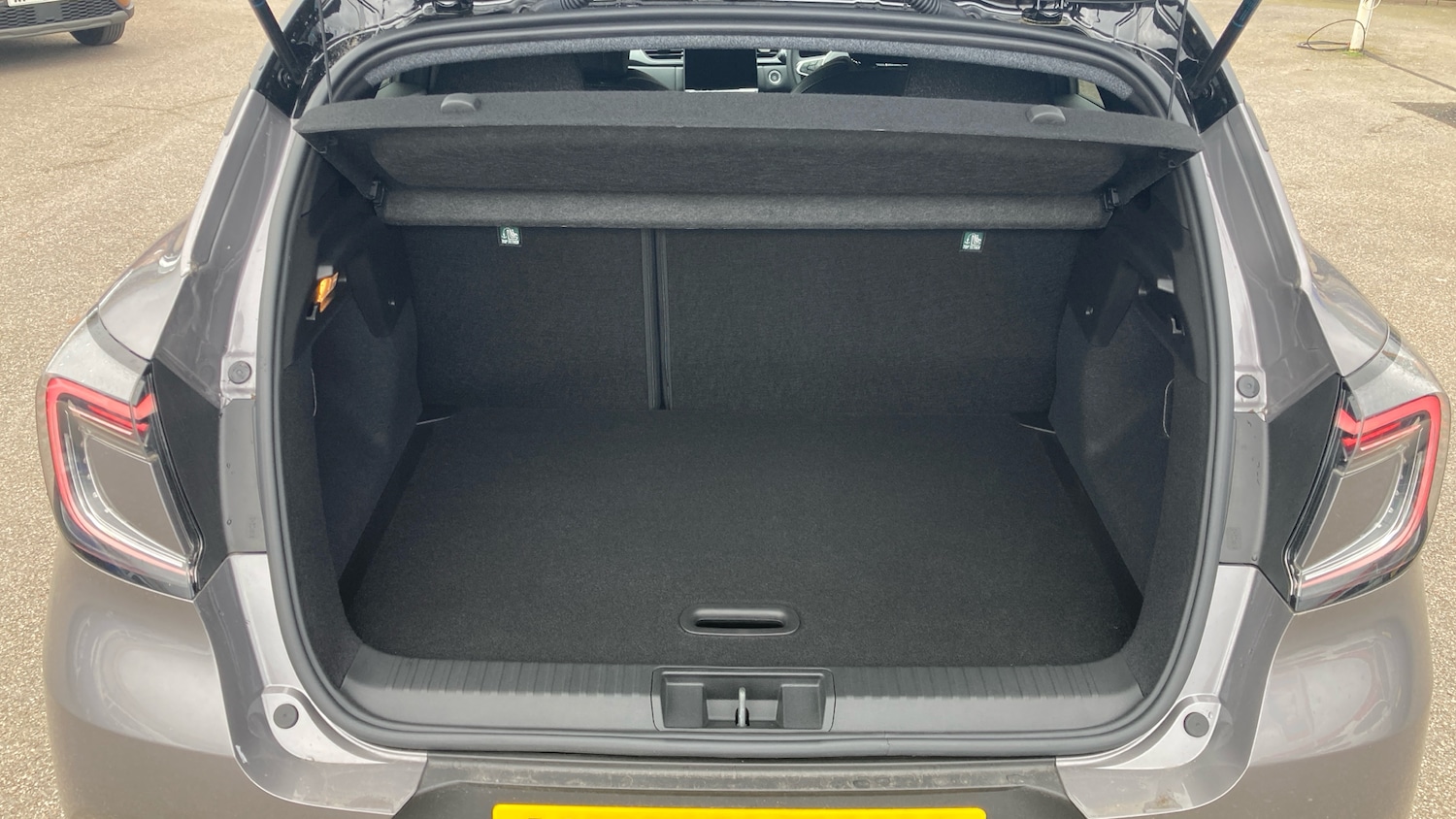 Used Renault Captur 2025 for sale - 77918429: Photo 4