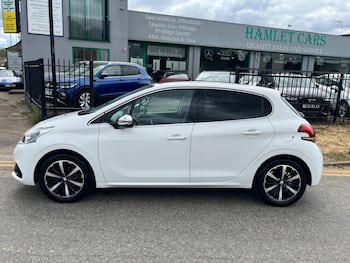 Used Peugeot 208 2017 for sale - 79679374: Photo