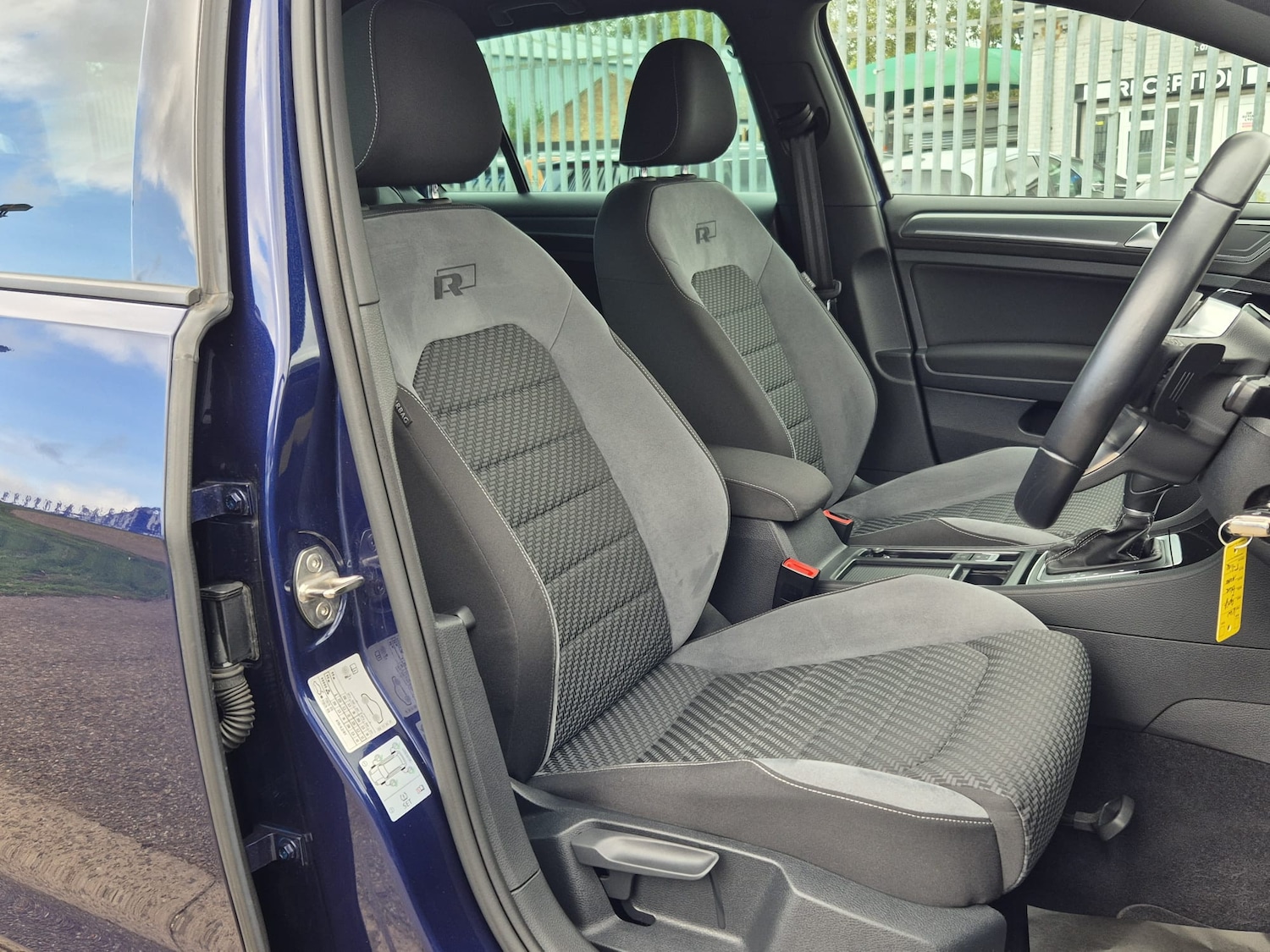 Used Volkswagen Golf 2018 for sale - 75908570: Photo 12