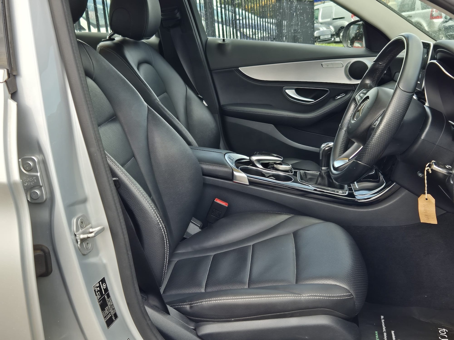 Used Mercedes-Benz C Class 2015 for sale - 75705632: Photo 12