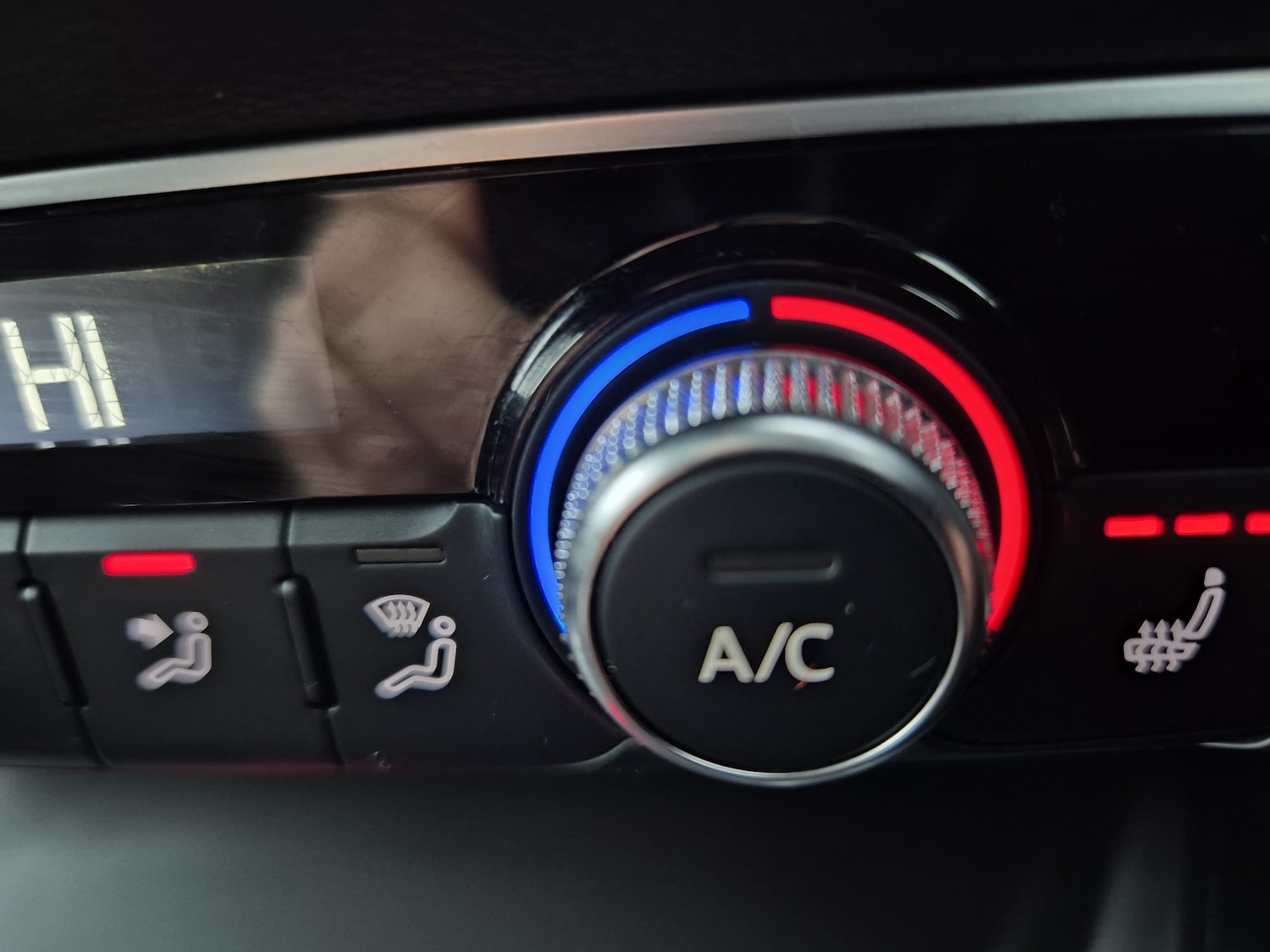 Used Audi Q3 2020 for sale - 76896368: Photo 14