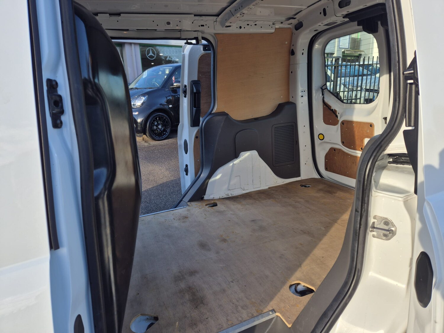 Used Ford Transit Connect 2019 for sale - 77262835: Photo 10