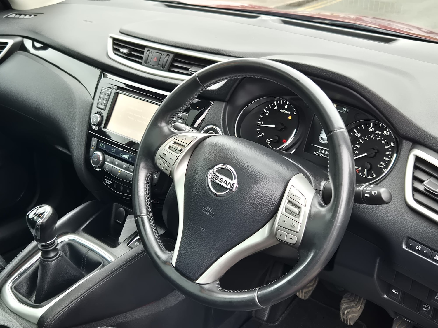 Used Nissan Qashqai 2015 for sale - 75091800: Photo 11