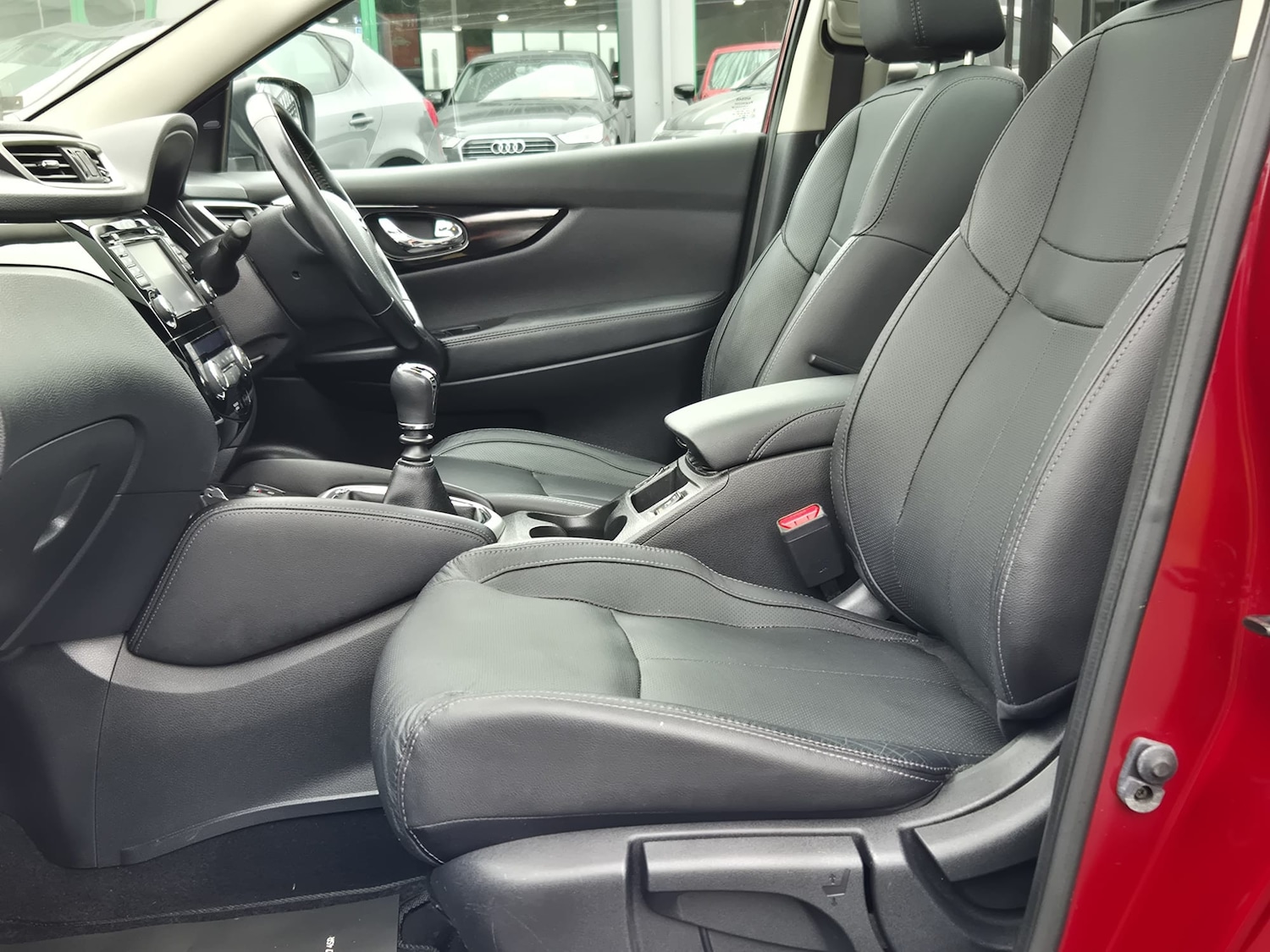 Used Nissan Qashqai 2015 for sale - 75091800: Photo 14