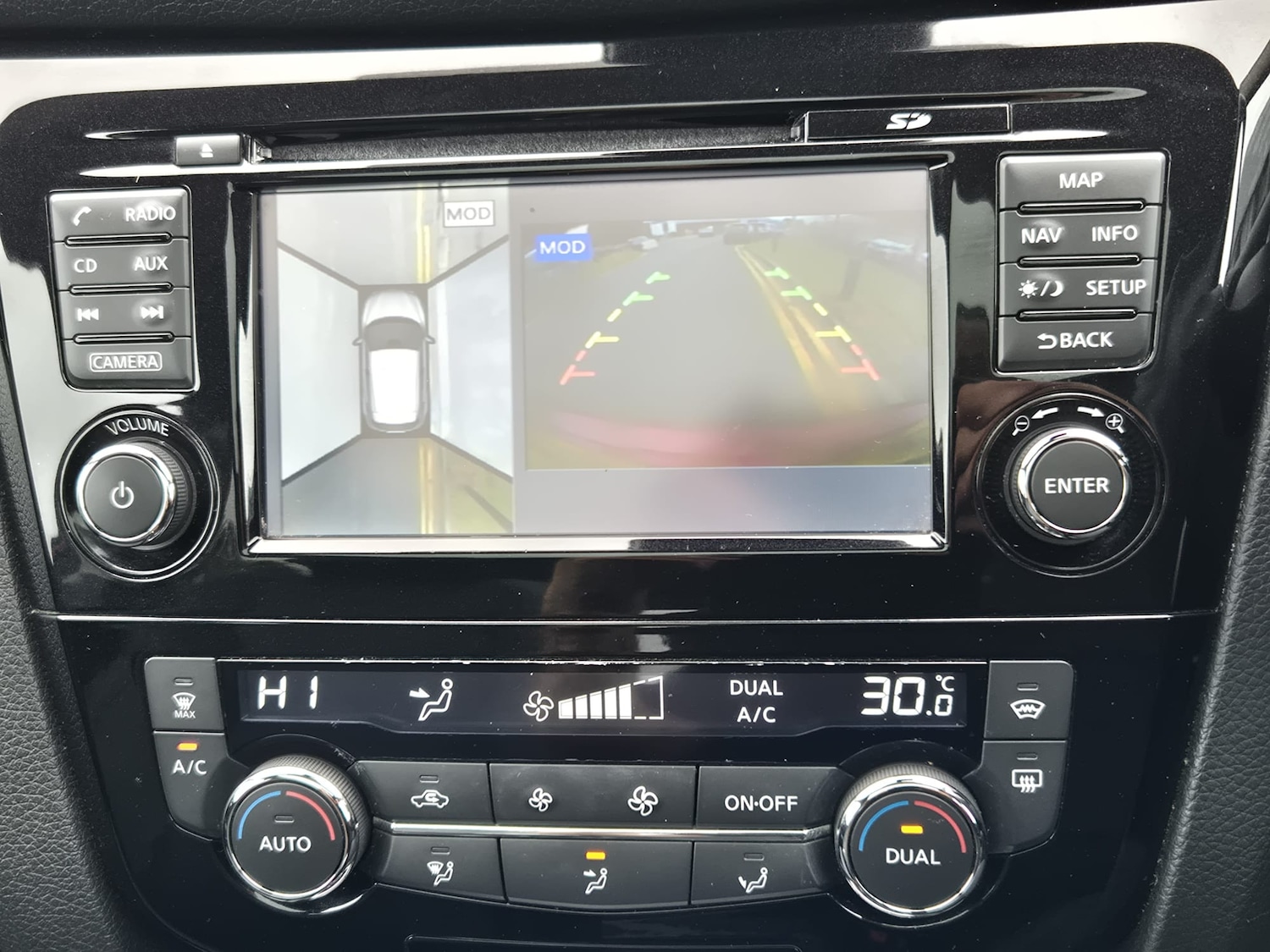 Used Nissan Qashqai 2015 for sale - 75091800: Photo 9