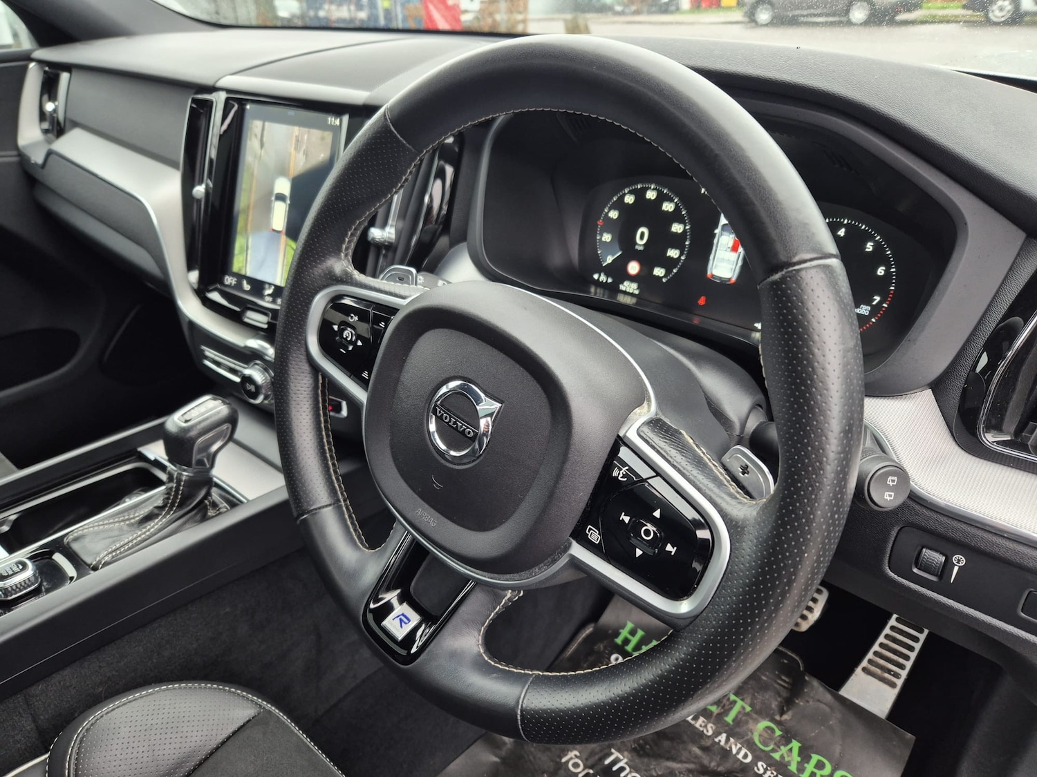 Used Volvo XC60 2018 for sale - 76792437: Photo 11