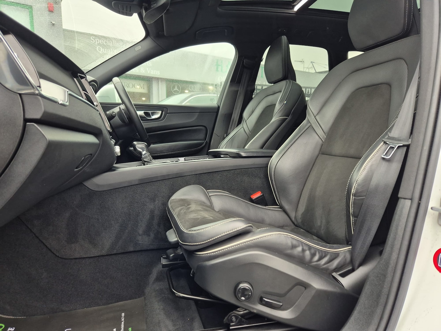 Used Volvo XC60 2018 for sale - 76792437: Photo 16