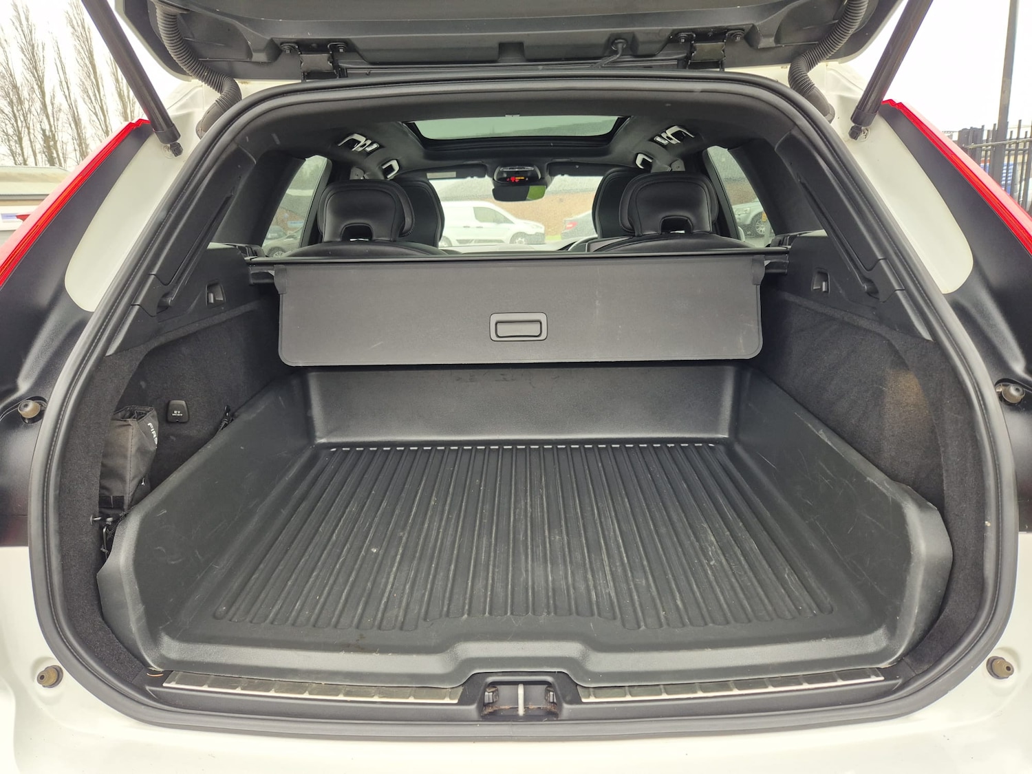 Used Volvo XC60 2018 for sale - 76792437: Photo 18