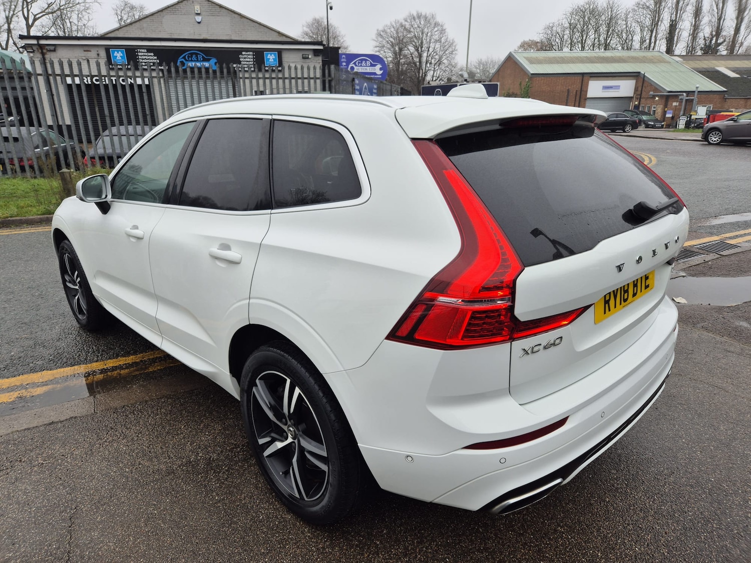 Used Volvo XC60 2018 for sale - 76792437: Photo 5