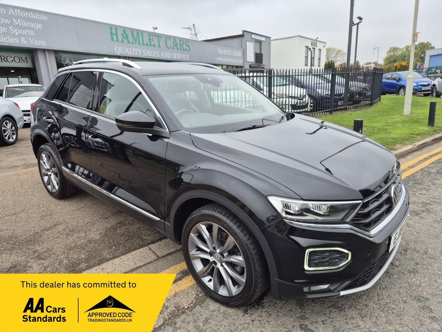 Used Volkswagen T-Roc 2018 for sale - 76232302: Photo 1