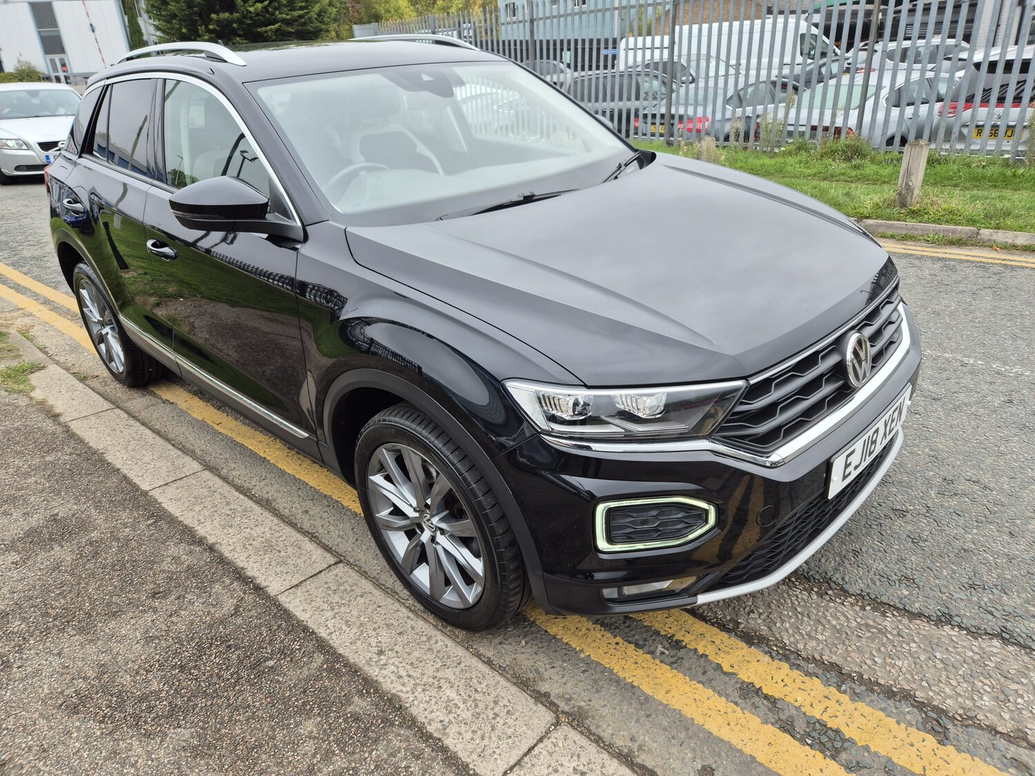 Used Volkswagen T-Roc 2018 for sale - 76232302: Photo 15