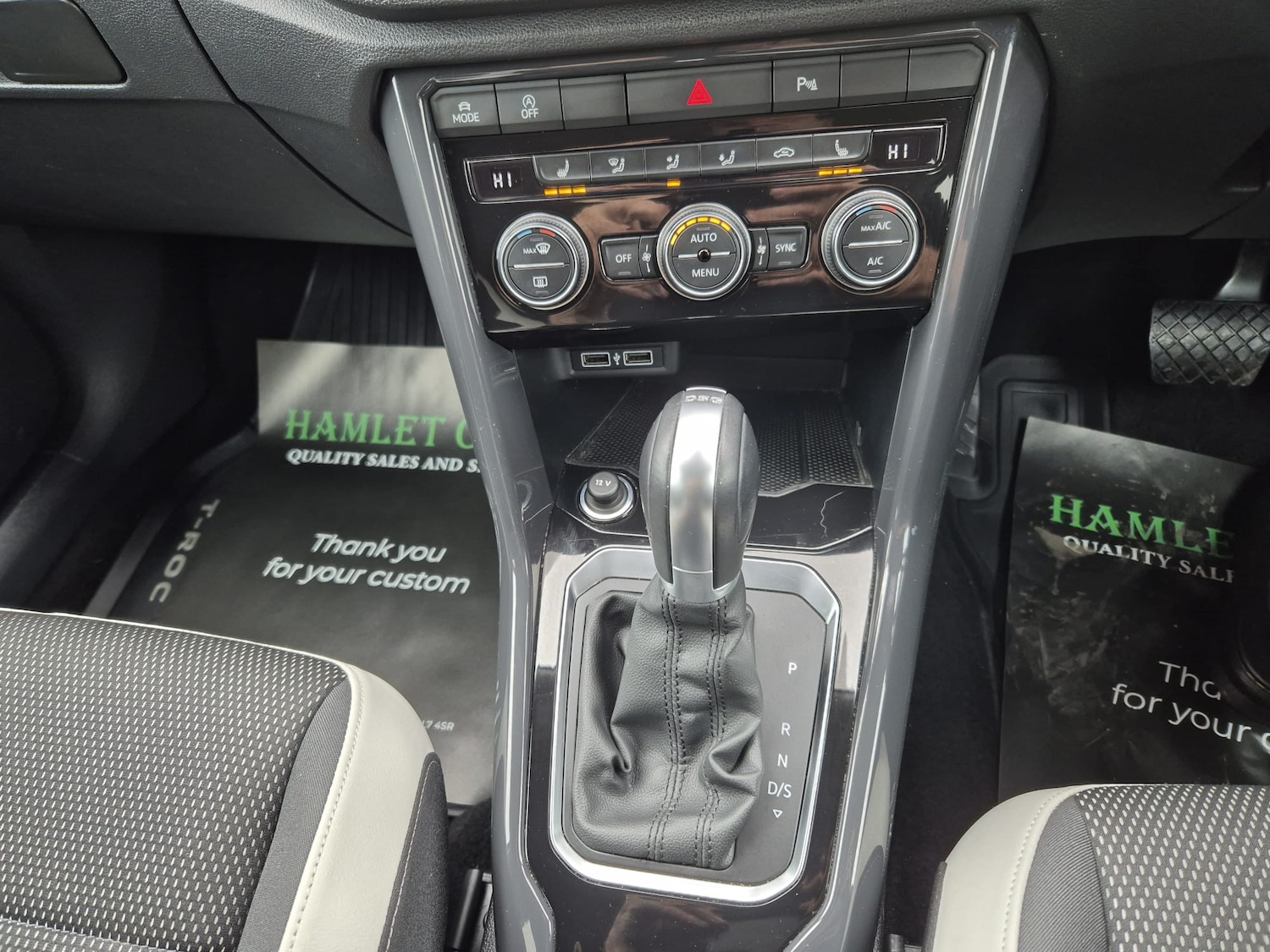 Used Volkswagen T-Roc 2018 for sale - 76232302: Photo 8