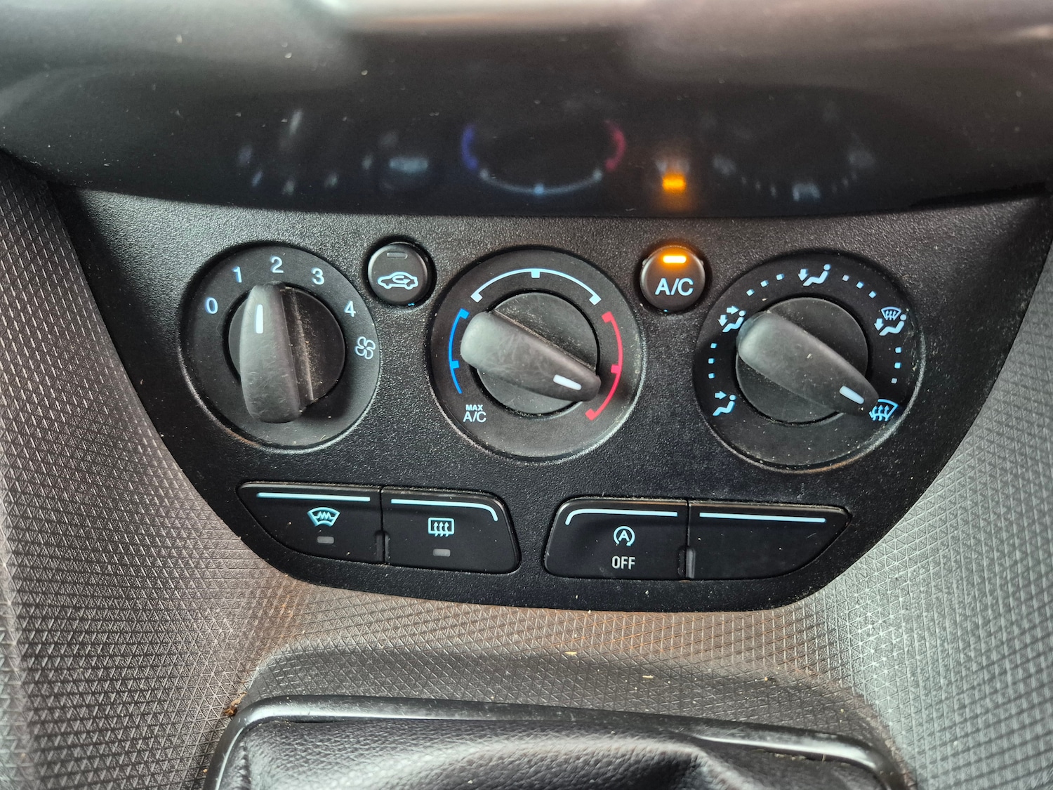 Used Ford Transit Connect 2017 for sale - 76351416: Photo 11