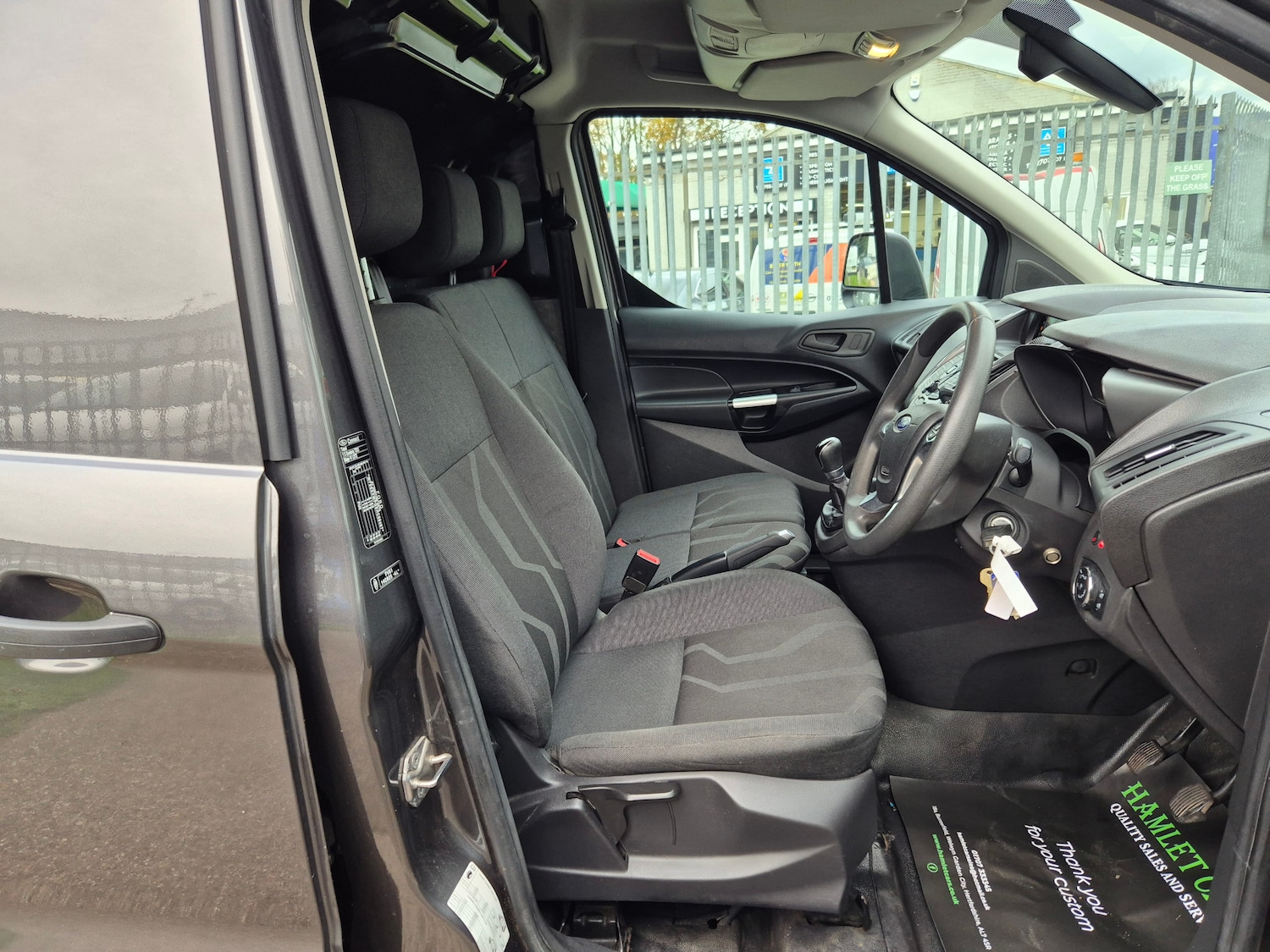 Used Ford Transit Connect 2017 for sale - 76351416: Photo 14