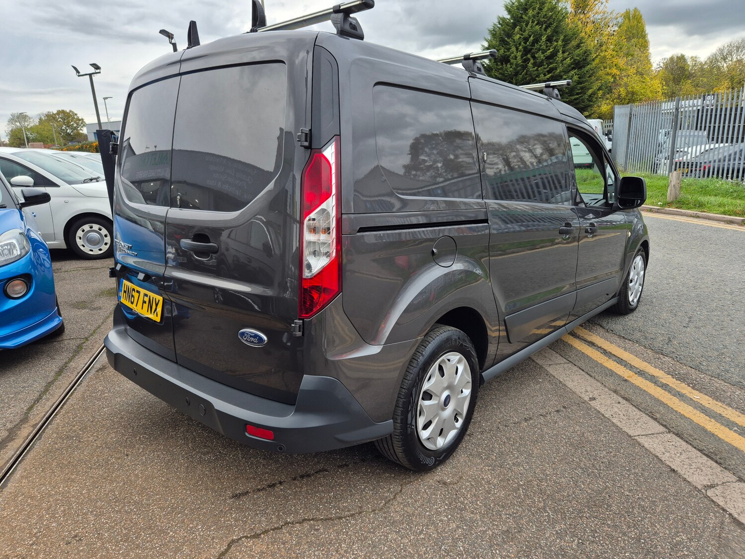 Used Ford Transit Connect 2017 for sale - 76351416: Photo 24