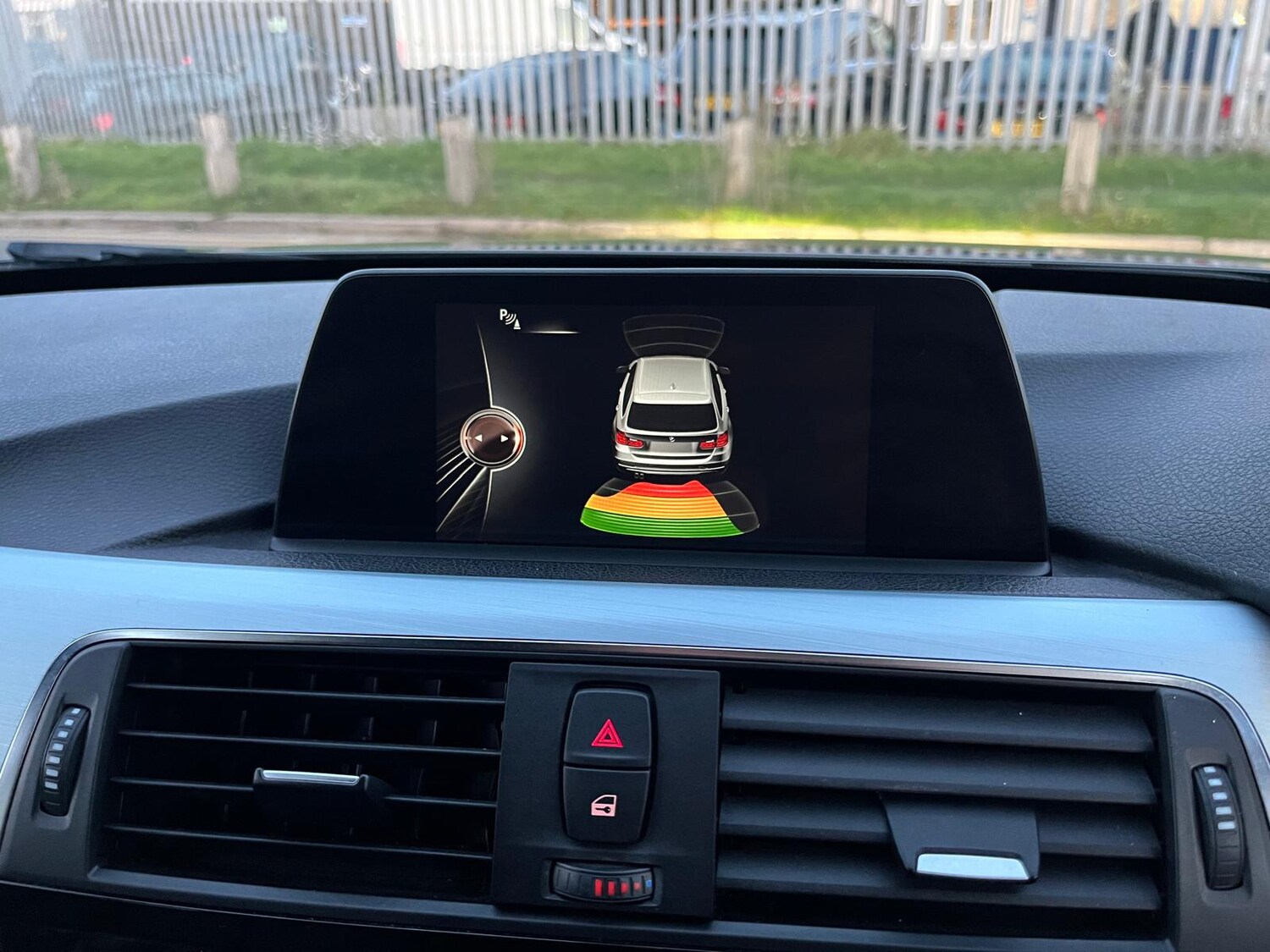 Used BMW 3 Series 2016 for sale - 76625711: Photo 12