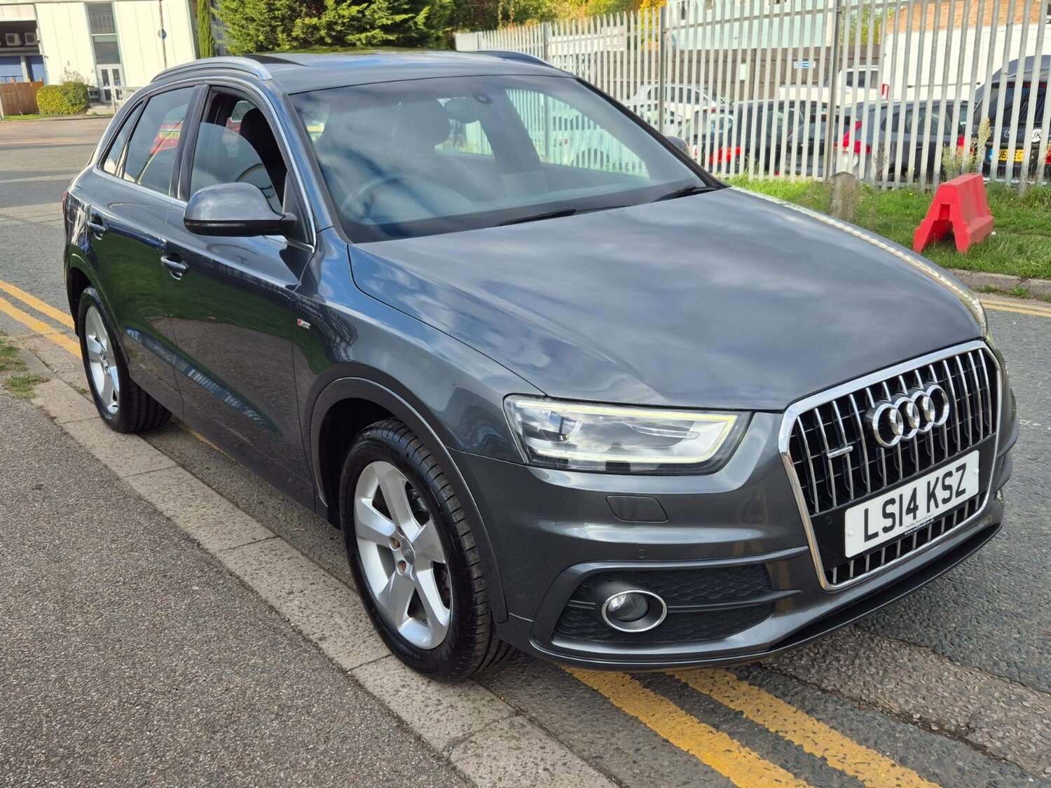 Used Audi Q3 2014 for sale - 76542237: Photo 18
