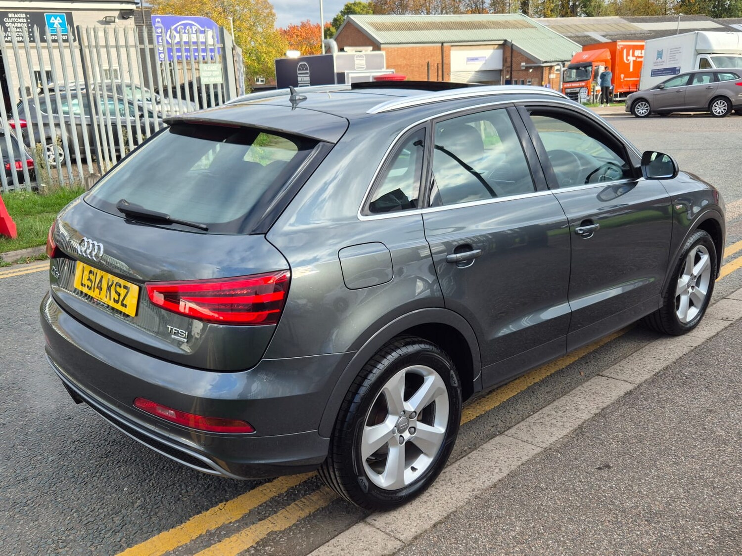 Used Audi Q3 2014 for sale - 76542237: Photo 25