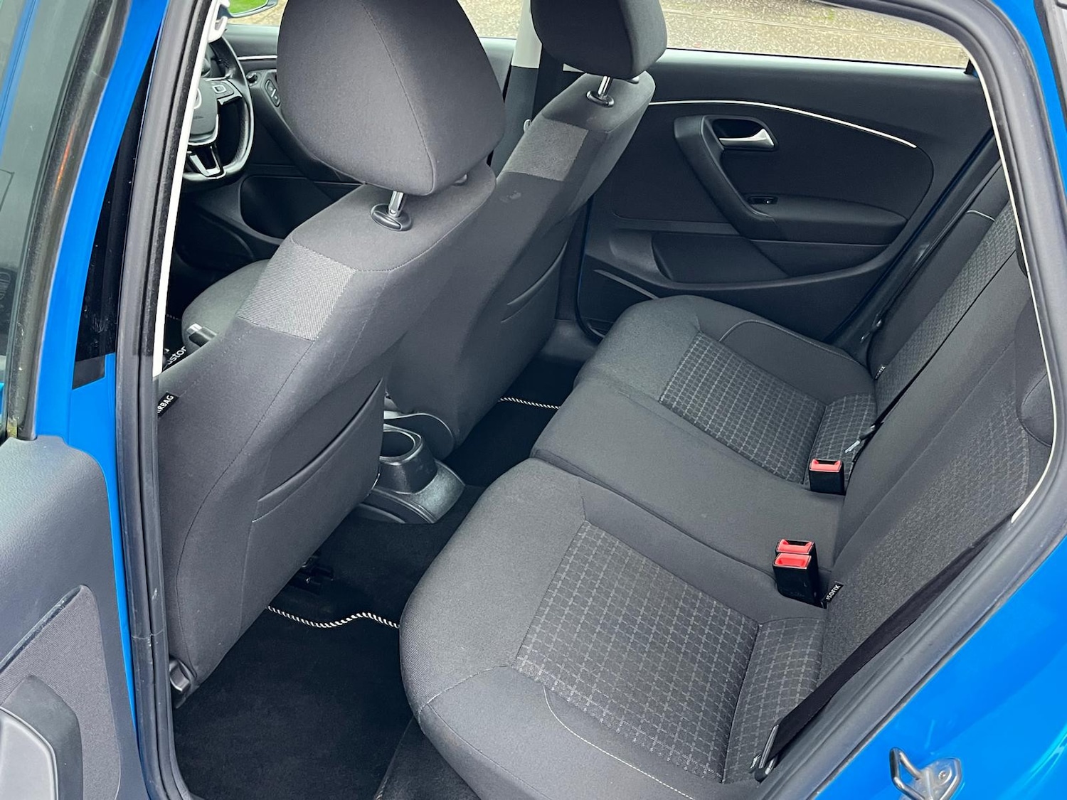 Used Volkswagen Polo 2014 for sale - 76697809: Photo 20