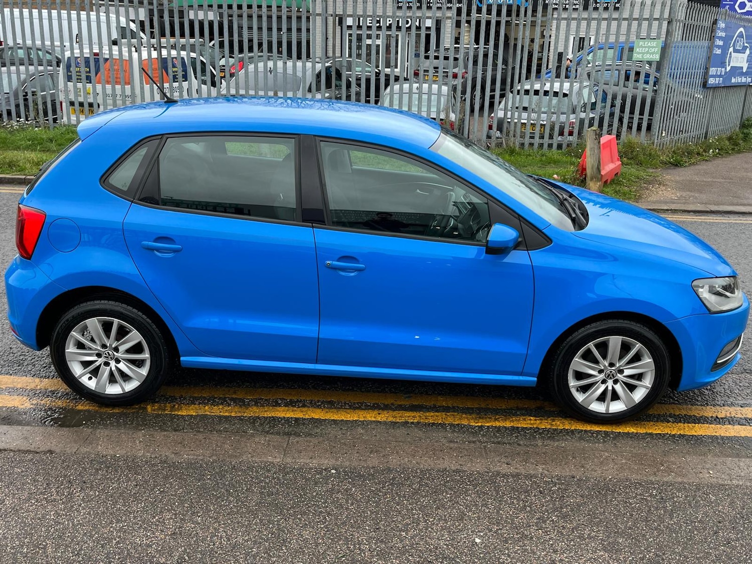Used Volkswagen Polo 2014 for sale - 76697809: Photo 28