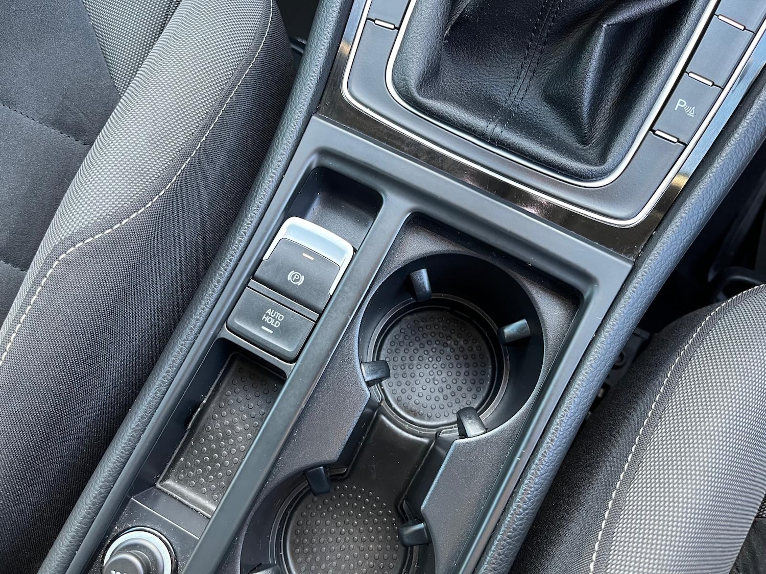 Used Volkswagen Golf 2016 for sale - 76616900: Photo 14