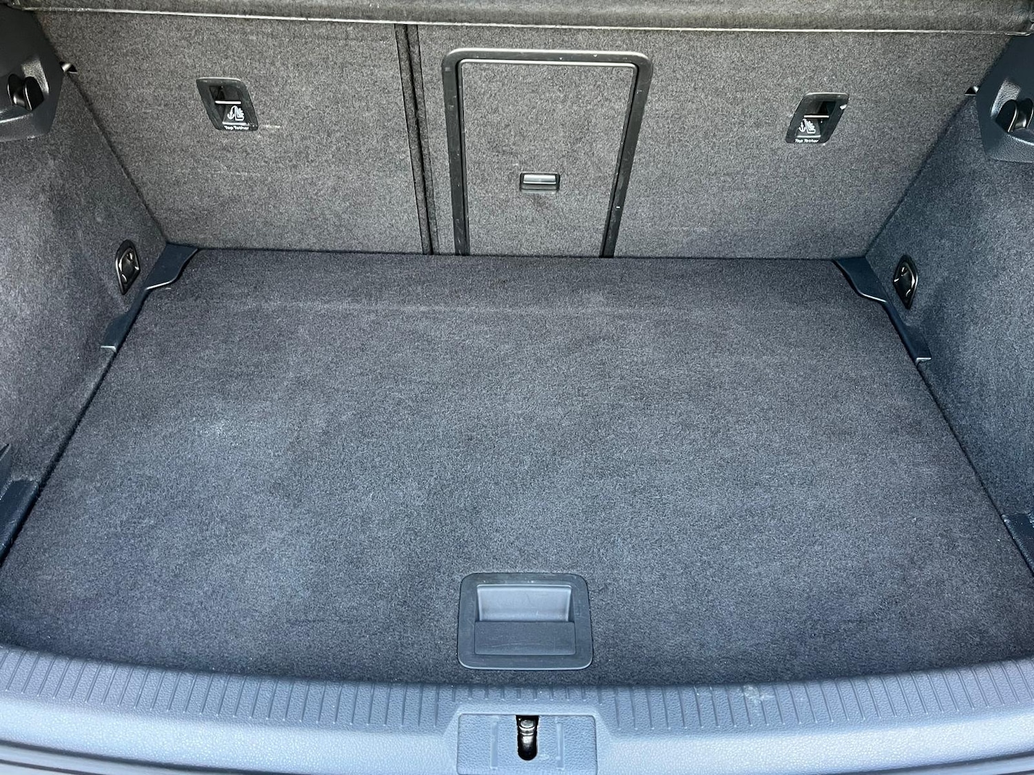 Used Volkswagen Golf 2016 for sale - 76616900: Photo 23