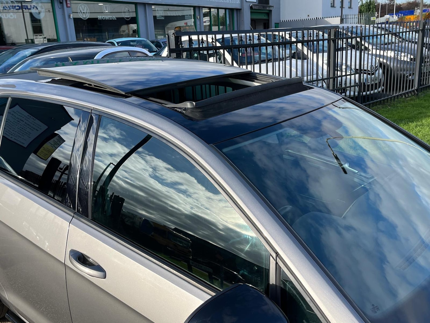 Used Volkswagen Golf 2016 for sale - 76616900: Photo 25