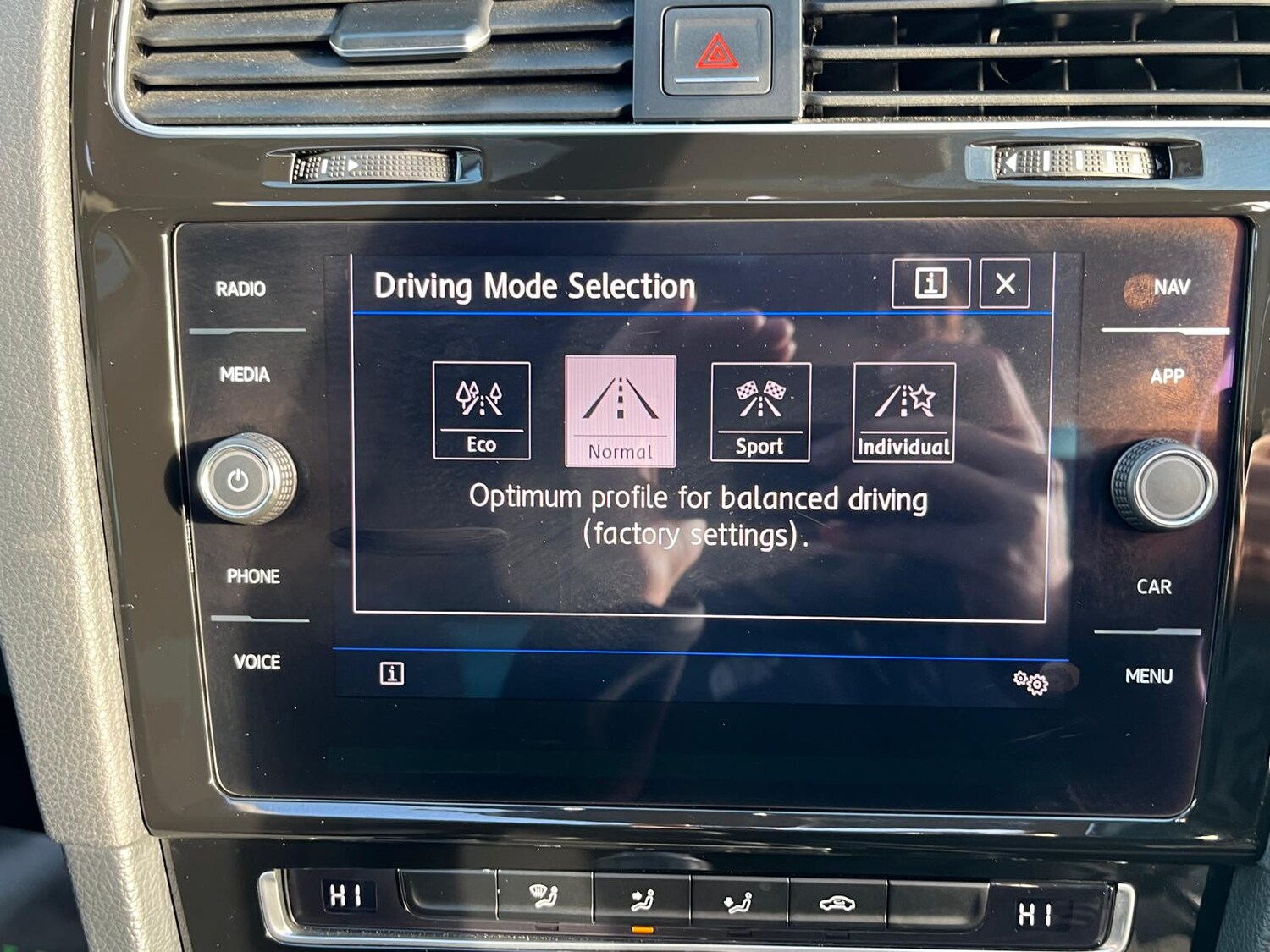 Used Volkswagen Golf 2016 for sale - 76616900: Photo 8