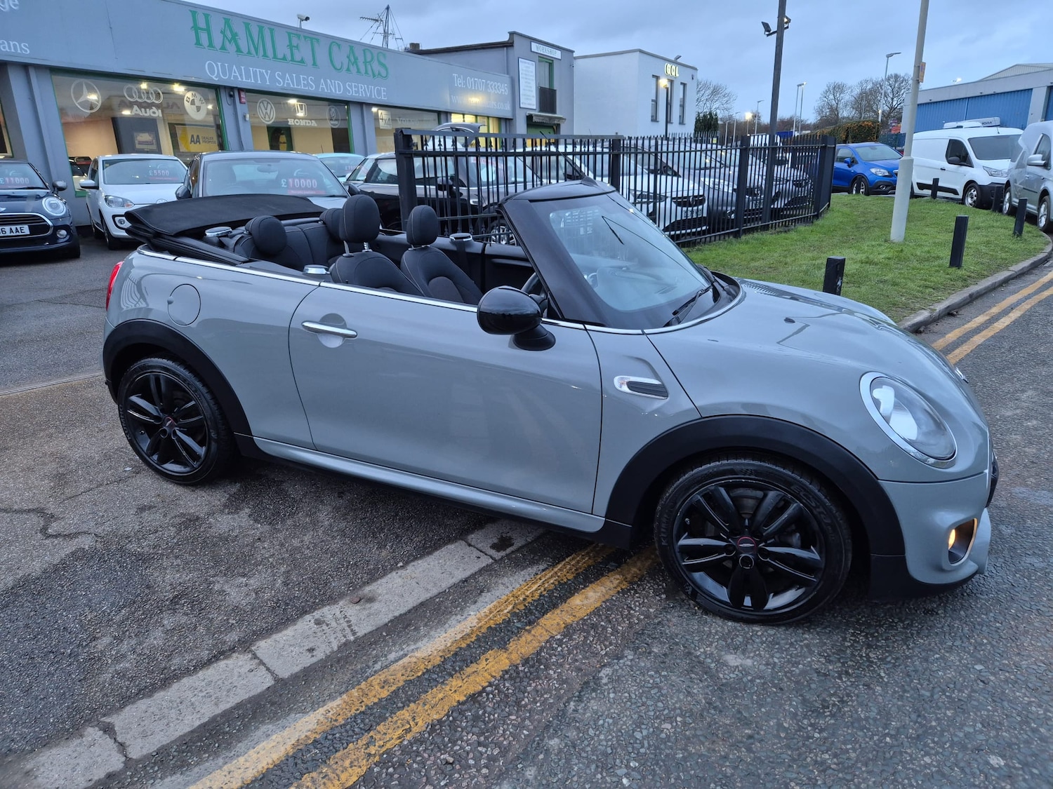 Used MINI Convertible 2018 for sale - 77327293: Photo 19