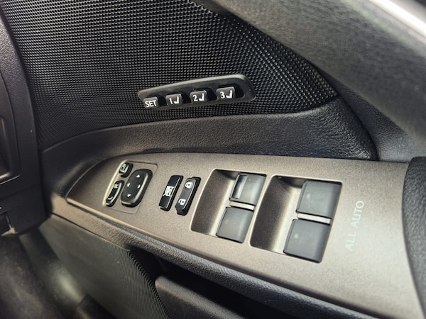 Used Lexus IS 2010 for sale - 75421722: Photo 11