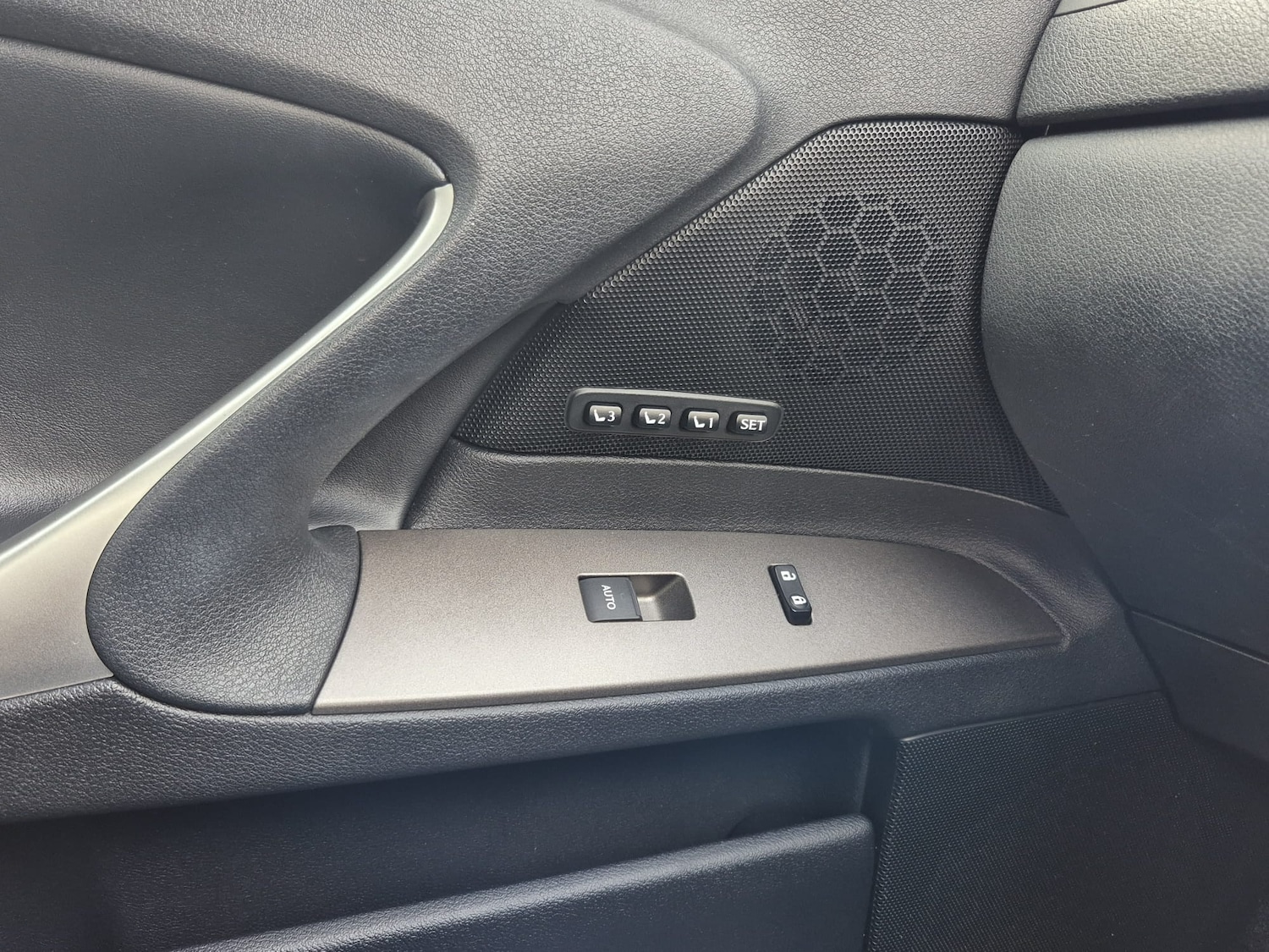 Used Lexus IS 2010 for sale - 75421722: Photo 12