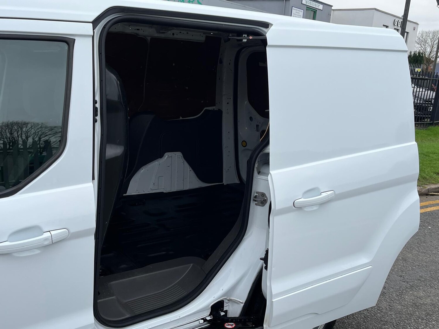 Used Ford Transit Connect 2021 for sale - 76706727: Photo 27