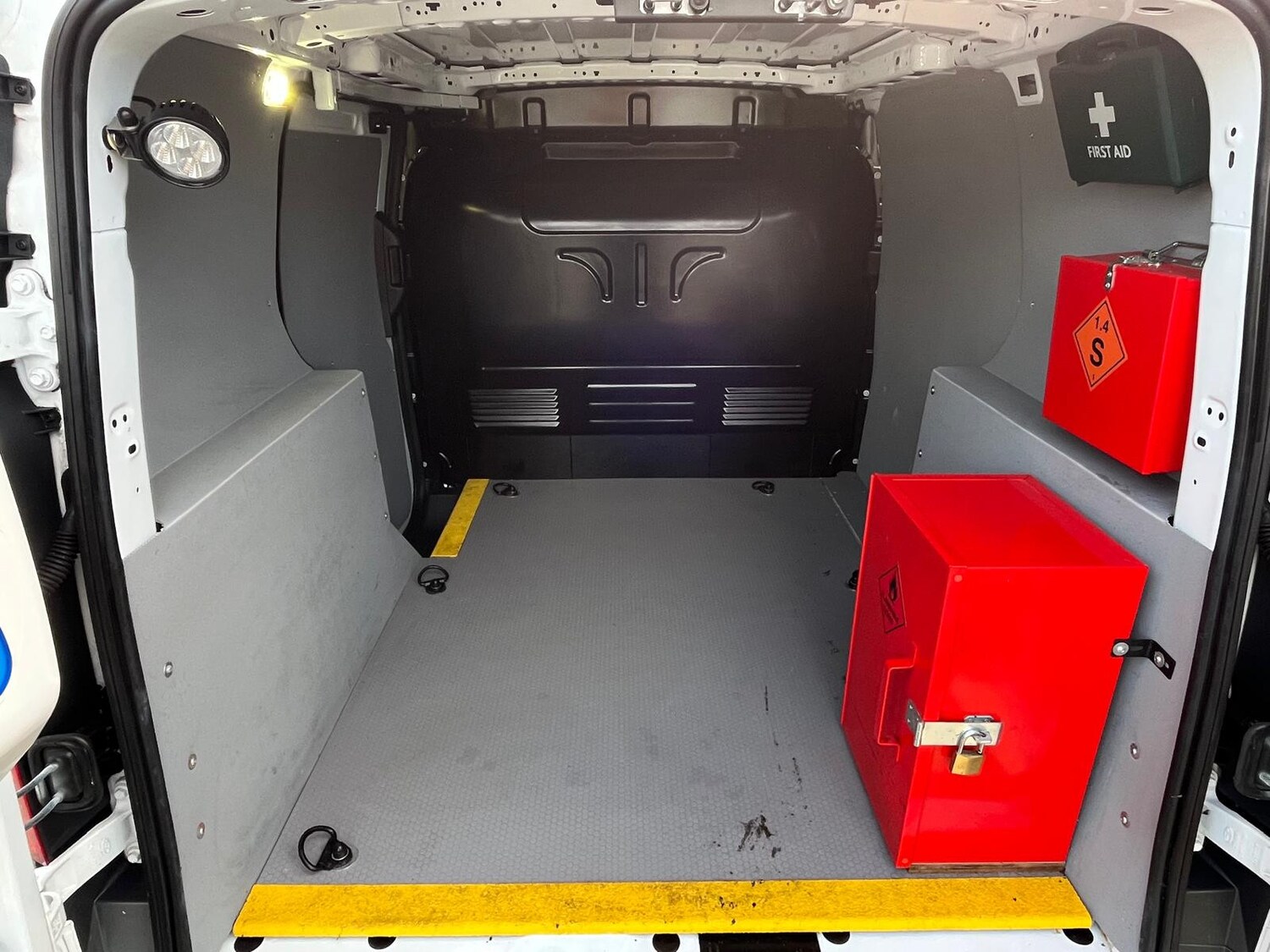 Used Ford Transit Connect 2018 for sale - 76495802: Photo 16